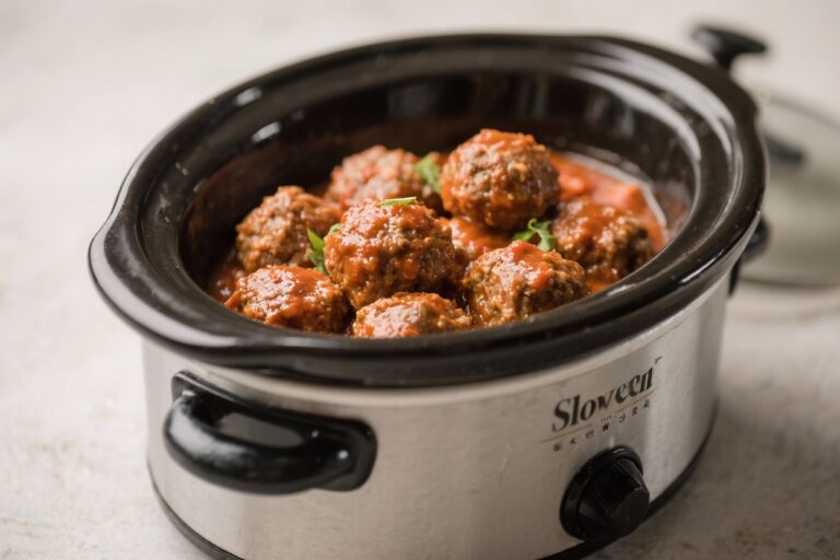 Delicious Slow Cooker Meatballs